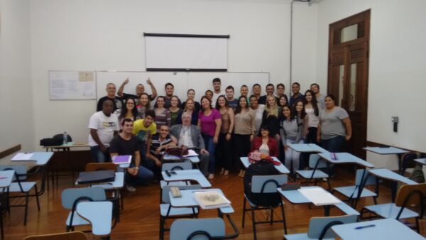 25-11-2015 Claretiano - 10º sem. Direito)