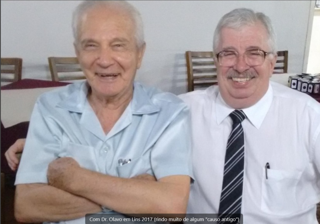Com Dr. Olavo em 2017 – Rindo muito de “causos antigos”